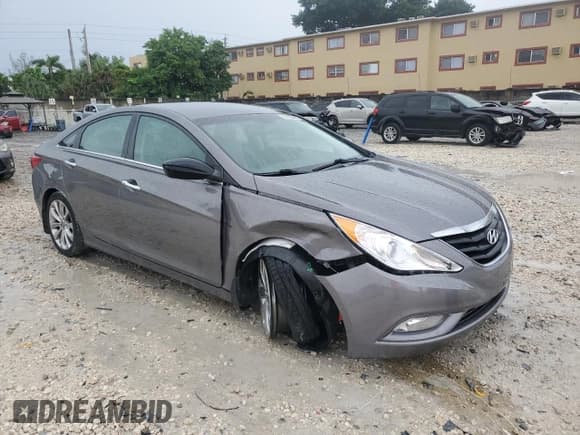 ✅ 2012 Hyundai Sonata SE • VIN: 5NPEC4AC2CH471619 • Lot: 80936065. Listed on Copart with 93,442 mi. Free auction sales archive from the USA and detailed vehicle history report at DreamBid. Image 4.