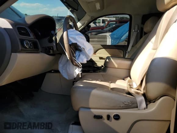 ✅ 2011 Chevrolet Silverado 1500 LTZ • VIN: 3GCPCTE09BG243885 • Lot: 69859214. Listed on Copart with 247,951 mi. Free auction sales archive from the USA and detailed vehicle history report at DreamBid. Image 7.