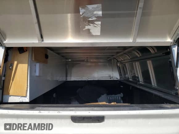 2022 Chevrolet Silverado 1500 Work Truck z VIN 3GCNWAED2NG155321, wystawiony jako Copart lot #48571605 z przebiegiem 48 549 mil mil oraz Szkoda całkowita • Salvage title. Historia ofert i sprzedaży dostępna na DreamBid. Obrazek 10.