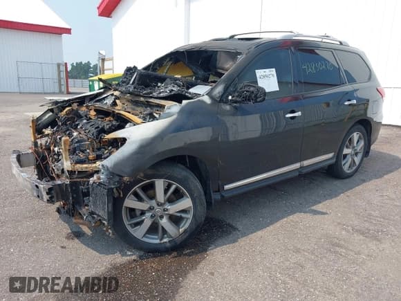 ✅ 2015 Nissan Pathfinder Platinum • VIN: 5N1AR2MM8FC720510 • Lot: 42850270. Listed on IAAI with Not provided. Free auction sales archive from the USA and detailed vehicle history report at DreamBid. Image 2.
