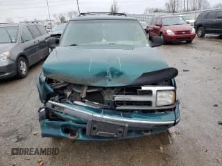 ✅ 1997 Chevrolet Blazer LS • VIN: 1GNDT13W1V2254432 • Lot: 74691234. Wystawiony na Copart z przebiegiem 136 331 mil. Bezpłatny archiwum sprzedaży aukcyjnych z USA i szczegółowy raport historii pojazdu na DreamBid. Zdjęcie 5.