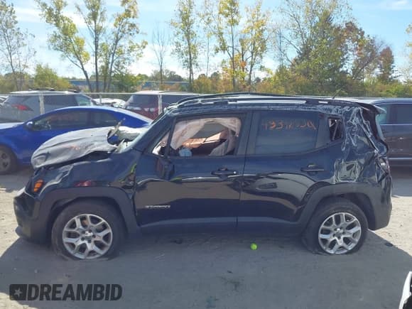 ✅ 2015 Jeep Renegade Latitude • VIN: ZACCJBBT0FPB59554 • Лот: 43346830. Опубликован ранее на IAAI с пробегом 110 229 миль. Бесплатный доступ к архиву аукционных продаж из США и подробный отчёт об истории автомобиля на DreamBid. Изображение 13.