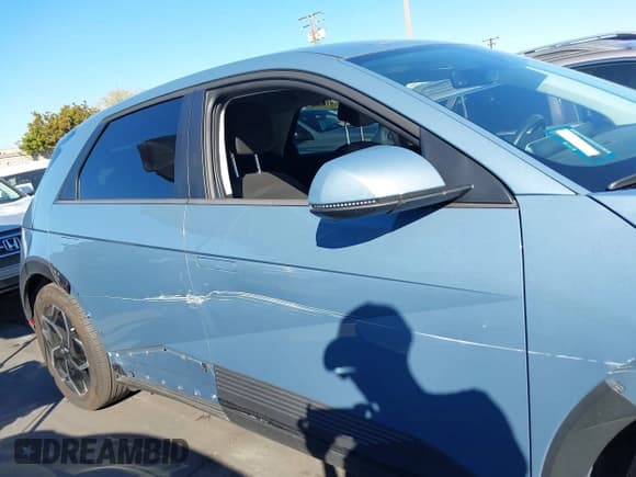 ✅ 2024 Hyundai Ioniq 5 SEL • VIN: KM8KN4DE3RU270039 • Lot: 43470598. Listed on IAAI with 18,057 mi. Free auction sales archive from the USA and detailed vehicle history report at DreamBid. Image 13.