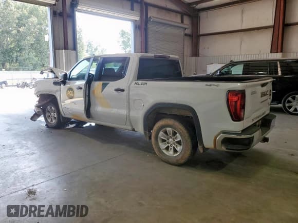 ✅ 2024 GMC Sierra 1500 Pro • VIN: 1GTUUAED9RZ117835 • Lot: 71036525. Listed on Copart with 31,482 mi. Free auction sales archive from the USA and detailed vehicle history report at DreamBid. Image 2.