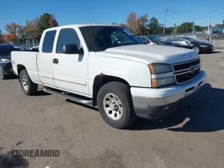 ✅ 2007 Chevrolet Silverado 1500 LT3 • VIN: 1GCEK19B57Z105424 • Lot: 43516488. Listed on IAAI with 197,074 mi. Free auction sales archive from the USA and detailed vehicle history report at DreamBid. Image 1.