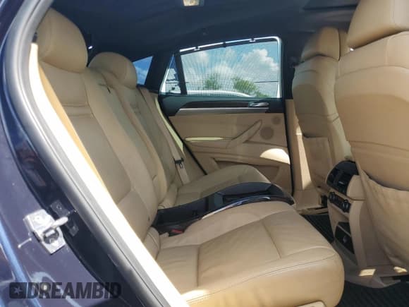✅ 2011 BMW X6 50i • VIN: 5UXFG8C58BLZ95798 • Lot: 62107975. Listed on Copart with 100,061 mi. Free auction sales archive from the USA and detailed vehicle history report at DreamBid. Image 11.