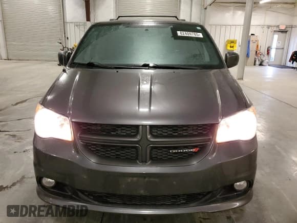 ✅ 2017 Dodge Grand Caravan SXT • VIN: 2C4RDGCG9HR678504 • Lot: 82409785. Wystawiony na Copart z przebiegiem 111 428 mil. Bezpłatny archiwum sprzedaży aukcyjnych z USA i szczegółowy raport historii pojazdu na DreamBid. Zdjęcie 5.