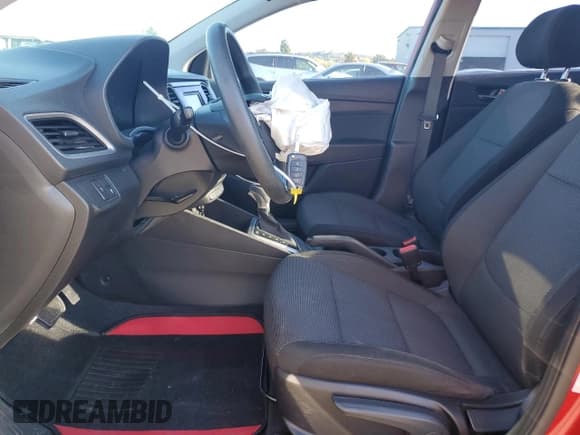 ✅ 2019 Hyundai Accent SE • VIN: 3KPC24A34KE059733 • Лот: 82810634. Опубликован ранее на Copart с пробегом 93 078 миль. Бесплатный доступ к архиву аукционных продаж из США и подробный отчёт об истории автомобиля на DreamBid. Изображение 7.