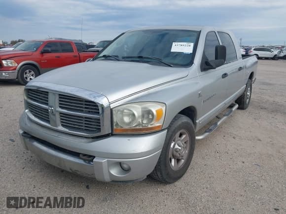 ✅ 2006 Dodge 3500 SLT • VIN: 3D7LL39C36G175209 • Lot: 43785228. Listed on IAAI with 374,910 mi. Free auction sales archive from the USA and detailed vehicle history report at DreamBid. Image 2.