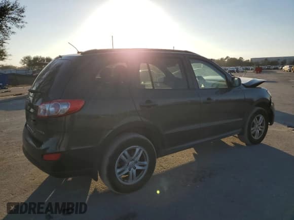 ✅ 2010 Hyundai Santa Fe GL • VIN: 5NMSG3AB4AH386154 • Lot: 87537145. Listed on Copart with 147,169 mi. Free auction sales archive from the USA and detailed vehicle history report at DreamBid. Image 3.