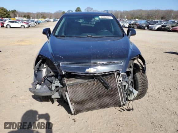 ✅ 2014 Chevrolet Captiva Sport LT • VIN: 3GNAL3EK2ES606124 • Lot: 43062675. Wystawiony na Copart z przebiegiem 113 347 mil. Bezpłatny archiwum sprzedaży aukcyjnych z USA i szczegółowy raport historii pojazdu na DreamBid. Zdjęcie 5.