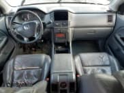 ✅ 2003 Honda Pilot EX • VIN: 2HKYF18723H594719 • Lot: 68364565. Wystawiony na Copart z przebiegiem 267 910 mil. Bezpłatny archiwum sprzedaży aukcyjnych z USA i szczegółowy raport historii pojazdu na DreamBid. Zdjęcie 8.