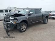 ✅ 2021 Ram 2500 Laramie • VIN: 3C6UR5FL7MG612467 • Lot: 42046604. Wystawiony na IAAI z przebiegiem 134 415 mil. Bezpłatny archiwum sprzedaży aukcyjnych z USA i szczegółowy raport historii pojazdu na DreamBid. Zdjęcie 2.