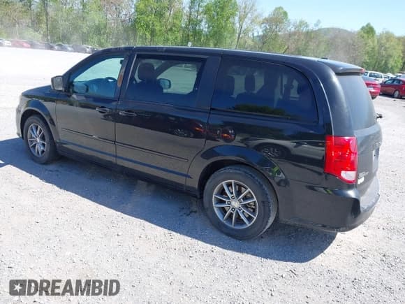 ✅ 2015 Dodge Grand Caravan American Value • VIN: 2C4RDGBG5FR704806 • Lot: 42143136. Wystawiony na IAAI z przebiegiem 167 058 mil. Bezpłatny archiwum sprzedaży aukcyjnych z USA i szczegółowy raport historii pojazdu na DreamBid. Zdjęcie 3.