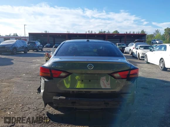 ✅ 2019 Nissan Altima S • VIN: 1N4BL4BV5KC144778 • Lot: 43600476. Listed on IAAI with 110,673 mi. Free auction sales archive from the USA and detailed vehicle history report at DreamBid. Image 6.