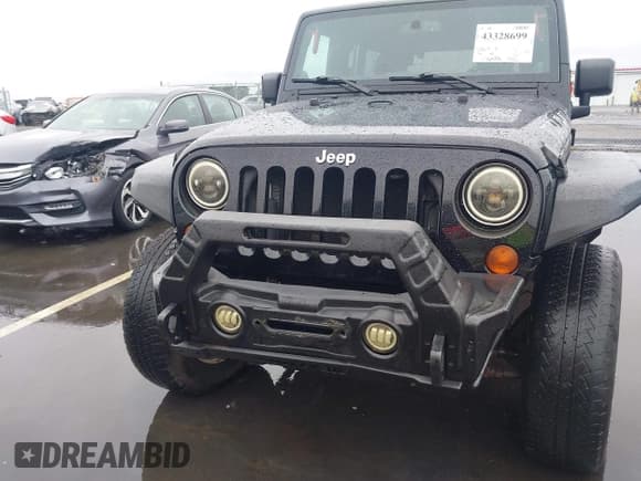 ✅ 2013 Jeep Wrangler Unlimited Rubicon • VIN: 1C4HJWFG8DL593392 • Lot: 43328699. Listed on IAAI with 176,399 mi. Free auction sales archive from the USA and detailed vehicle history report at DreamBid. Image 6.