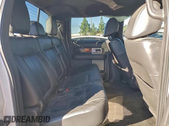 ✅ 2011 Ford F-150 XLT • VIN: 1FTFW1CF9BKD76105 • Lot: 94693155. Wystawiony na Copart z przebiegiem 134 793 mil. Bezpłatny archiwum sprzedaży aukcyjnych z USA i szczegółowy raport historii pojazdu na DreamBid. Zdjęcie 10.