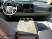 ✅ 2007 GMC Sierra 1500 SLE1 • VIN: 2GTEC13JX71584042 • Лот: 70245685. Опубликован ранее на Copart с пробегом 257 508 миль. Бесплатный доступ к архиву аукционных продаж из США и подробный отчёт об истории автомобиля на DreamBid. Изображение 8.