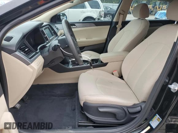 ✅ 2018 Hyundai Sonata SE • VIN: 5NPE24AF6JH700247 • Лот: 85886635. Опубликован ранее на Copart с пробегом 104 402 миль. Бесплатный доступ к архиву аукционных продаж из США и подробный отчёт об истории автомобиля на DreamBid. Изображение 7.