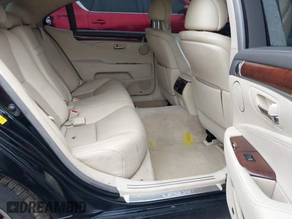✅ 2013 Lexus LS 460 L • VIN: JTHDL5EF4D5005941 • Lot: 41462154. Listed on IAAI with 144,937 mi. Free auction sales archive from the USA and detailed vehicle history report at DreamBid. Image 8.