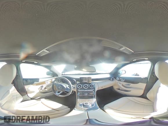 ✅ 2018 Mercedes-Benz C 300 • VIN: 55SWF4JB9JU259460 • Lot: 84565205. Wystawiony na Copart z przebiegiem 81 767 mil. Bezpłatny archiwum sprzedaży aukcyjnych z USA i szczegółowy raport historii pojazdu na DreamBid. Zdjęcie 15.