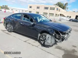 ✅ 2022 Nissan Altima SV • VIN: 1N4BL4DV9NN341135 • Lot: 43531169. Wystawiony na IAAI z przebiegiem 82 343 mil. Bezpłatny archiwum sprzedaży aukcyjnych z USA i szczegółowy raport historii pojazdu na DreamBid. Zdjęcie 1.