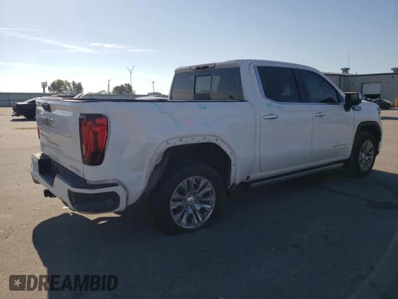 ✅ 2022 GMC Sierra 1500 • VIN: 3GTUUGET3NG636724 • Lot: 83799405. Wystawiony na Copart z przebiegiem Nie podano. Bezpłatny archiwum sprzedaży aukcyjnych z USA i szczegółowy raport historii pojazdu na DreamBid. Zdjęcie 3.