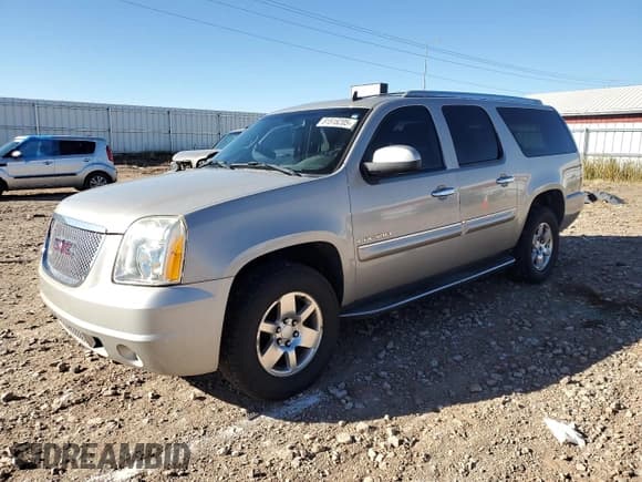 ✅ 2007 GMC Yukon XL • VIN: 1GKFK66817J282906 • Lot: 81516205. Wystawiony na Copart z przebiegiem 230 260 mil. Bezpłatny archiwum sprzedaży aukcyjnych z USA i szczegółowy raport historii pojazdu na DreamBid. Zdjęcie 1.