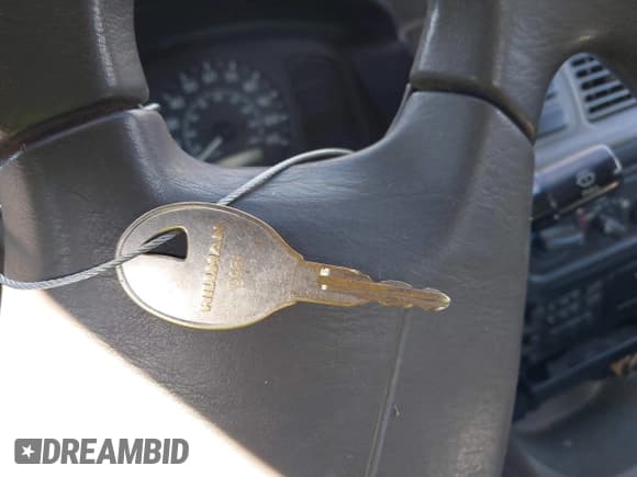 ✅ 1998 Chevrolet Prizm Lsi • VIN: 1Y1SK5281WZ416223 • Лот: 40967096. Опубликован ранее на IAAI с пробегом Не указан. Бесплатный доступ к архиву аукционных продаж из США и подробный отчёт об истории автомобиля на DreamBid. Изображение 11.