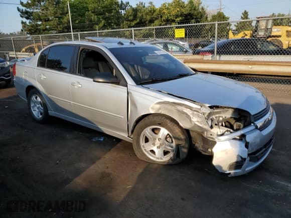 2004 Chevrolet Malibu LT z VIN 1G1ZU54834F122047, wystawiony jako Copart lot #65929704 z przebiegiem Nie podano mil oraz Czysty tytuł • Clean title. Historia ofert i sprzedaży dostępna na DreamBid. Obrazek 4.