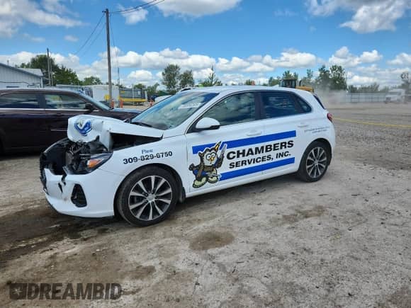 2019 Hyundai Elantra с VIN KMHH35LE0KU117535, выставлен на аукционе Copart как лот 70006265 с пробегом 157 108 миль миль и Списание • Salvage title. История ставок и продаж доступна на DreamBid. Изображение 1.