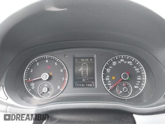 ✅ 2013 Volkswagen Passat SE • VIN: 1VWBP7A32DC009080 • Лот: 42497133. Опубликован ранее на IAAI с пробегом 177 743 миль. Бесплатный доступ к архиву аукционных продаж из США и подробный отчёт об истории автомобиля на DreamBid. Изображение 7.