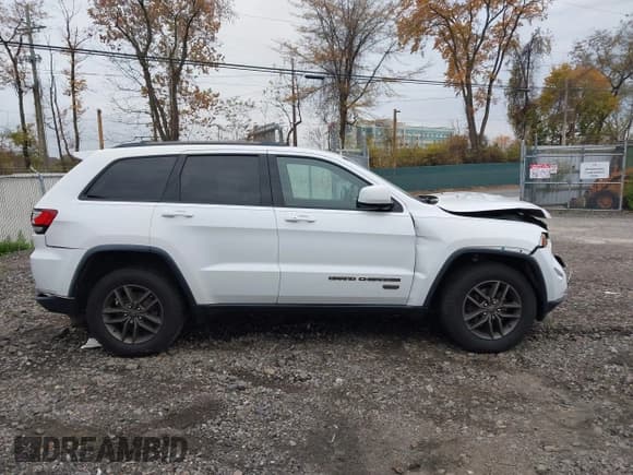 ✅ 2017 Jeep Grand Cherokee Altitude • VIN: 1C4RJFAG3HC674544 • Лот: 43601654. Опубликован ранее на IAAI с пробегом 179 444 миль. Бесплатный доступ к архиву аукционных продаж из США и подробный отчёт об истории автомобиля на DreamBid. Изображение 13.