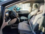 ✅ 2017 Chrysler Pacifica Touring L • VIN: 2C4RC1BG4HR788104 • Lot: 90416505. Listed on Copart with 73,247 mi. Free auction sales archive from the USA and detailed vehicle history report at DreamBid. Image 7.