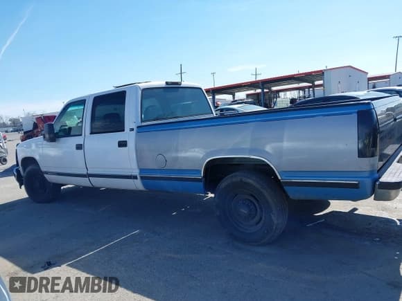 ✅ 1996 GMC Sierra 1500 • VIN: 1GTGC33R4TF018147 • Lot: 41612770. Wystawiony na IAAI z przebiegiem 106 443 mil. Bezpłatny archiwum sprzedaży aukcyjnych z USA i szczegółowy raport historii pojazdu na DreamBid. Zdjęcie 14.