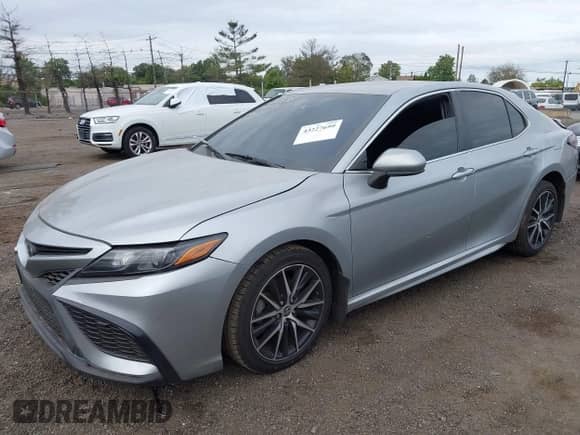 2021 Toyota Camry SE with VIN 4T1G11BK1MU023944, listed as a IAAI auction lot 43227699 with 79,174 mi miles and . Bid and sale history available at DreamBid. Image 2.
