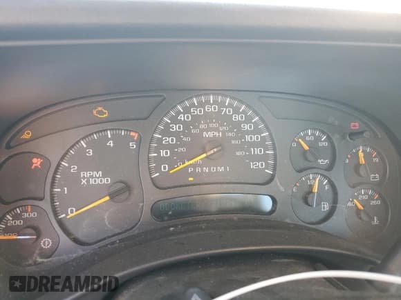 ✅ 2007 Chevrolet Silverado 2500HD Work Truck • VIN: 1GCHK24D47E109449 • Лот: 46075665. Опубликован ранее на Copart с пробегом 318 211 миль. Бесплатный доступ к архиву аукционных продаж из США и подробный отчёт об истории автомобиля на DreamBid. Изображение 9.