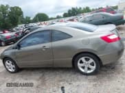 ✅ 2008 Honda Civic EX-L • VIN: 2HGFG12978H549419 • Лот: 42947002. Опубликован ранее на IAAI с пробегом 162 713 миль. Бесплатный доступ к архиву аукционных продаж из США и подробный отчёт об истории автомобиля на DreamBid. Изображение 15.