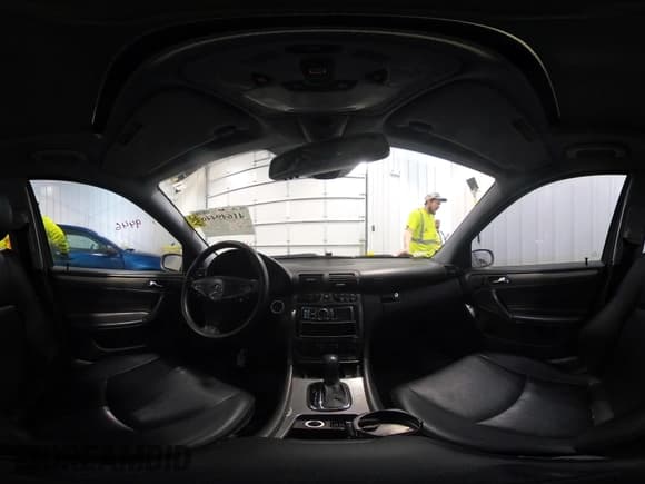 ✅ 2004 Mercedes-Benz C 230 Kompressor • VIN: WDBRF40J04A581570 • Lot: 41649446. Wystawiony na IAAI z przebiegiem 151 117 mil. Bezpłatny archiwum sprzedaży aukcyjnych z USA i szczegółowy raport historii pojazdu na DreamBid. Zdjęcie 18.