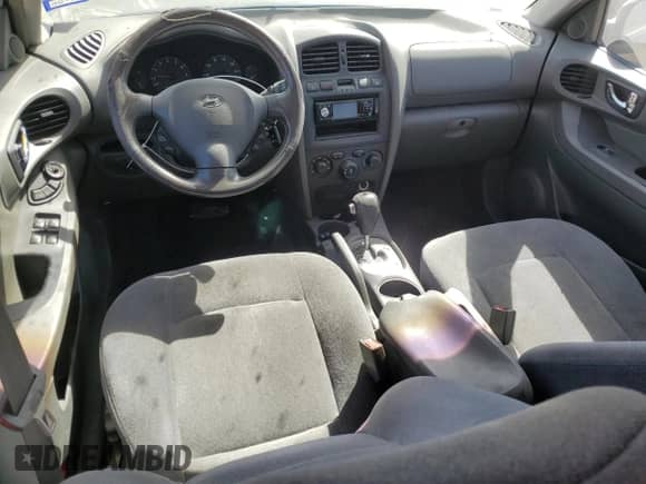 2004 Hyundai Santa Fe GLS с VIN KM8SC13DX4U626282, выставлен на аукционе Copart как лот 48472325 с пробегом 142 219 миль миль и Списание • Salvage title. История ставок и продаж доступна на DreamBid. Изображение 8.