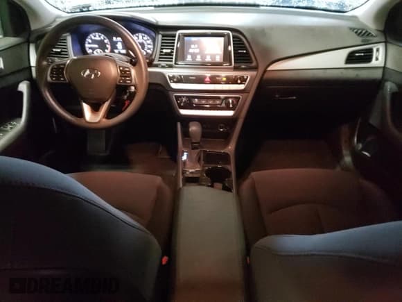 ✅ 2018 Hyundai Sonata SE • VIN: 5NPE24AF6JH644147 • Лот: 47031483. Опубликован ранее на Copart с пробегом 53 067 миль. Бесплатный доступ к архиву аукционных продаж из США и подробный отчёт об истории автомобиля на DreamBid. Изображение 8.