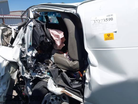 ✅ 2014 Chevrolet Express Cargo • VIN: 1GCWGGFAXE1149130 • Lot: 37273590. Listed on IAAI with 210,000 mi. Free auction sales archive from the USA and detailed vehicle history report at DreamBid. Image 14.