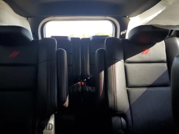 ✅ 2023 Dodge Durango GT • VIN: 1C4RDJDG2PC692926 • Lot: 85176445. Wystawiony na Copart z przebiegiem 59 161 mil. Bezpłatny archiwum sprzedaży aukcyjnych z USA i szczegółowy raport historii pojazdu na DreamBid. Zdjęcie 10.