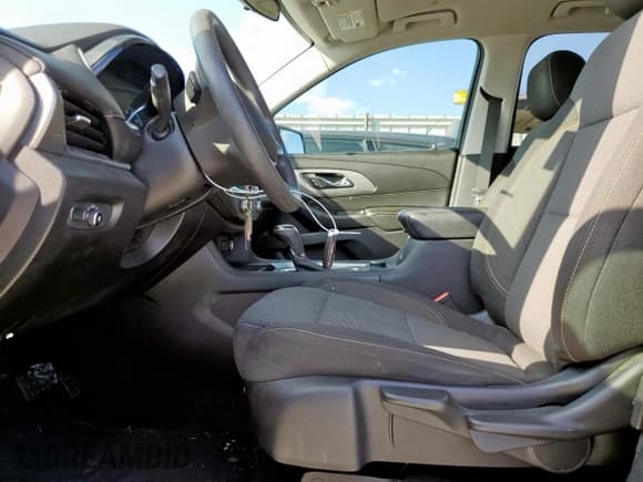 ✅ 2019 Chevrolet Traverse LS • VIN: 1GNERFKW5KJ106559 • Lot: 85687035. Wystawiony na Copart z przebiegiem 145 780 mil. Bezpłatny archiwum sprzedaży aukcyjnych z USA i szczegółowy raport historii pojazdu na DreamBid. Zdjęcie 7.