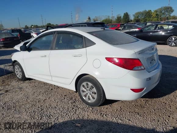 2016 Hyundai Accent SE с VIN KMHCT4AEXGU120053, выставлен на аукционе IAAI как лот 43426185 с пробегом 69 965 миль миль и . История ставок и продаж доступна на DreamBid. Изображение 3.