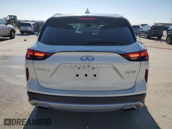 ✅ 2021 Infiniti QX50 Sensory • VIN: 3PCAJ5CA6MF111937 • Lot: 41448125. Listed on Copart with 24,071 mi. Free auction sales archive from the USA and detailed vehicle history report at DreamBid. Image 6.