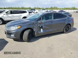 ✅ 2020 Ford Fusion SE • VIN: 3FA6P0HD9LR127563 • Lot: 81782955. Wystawiony na Copart z przebiegiem 75 965 mil. Bezpłatny archiwum sprzedaży aukcyjnych z USA i szczegółowy raport historii pojazdu na DreamBid. Zdjęcie 1.