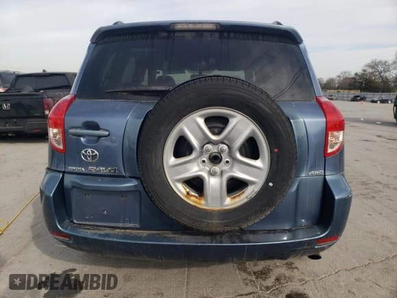 ✅ 2007 Toyota RAV4 Limited • VIN: JTMBD31V675078935 • Лот: 92951525. Опубликован ранее на Copart с пробегом Не указан. Бесплатный доступ к архиву аукционных продаж из США и подробный отчёт об истории автомобиля на DreamBid. Изображение 6.