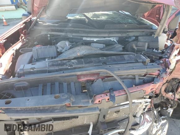 ✅ 2022 Chevrolet Silverado 2500HD LTZ • VIN: 1GC4YPEY5NF326186 • Lot: 82593695. Wystawiony na Copart z przebiegiem 40 767 mil. Bezpłatny archiwum sprzedaży aukcyjnych z USA i szczegółowy raport historii pojazdu na DreamBid. Zdjęcie 11.