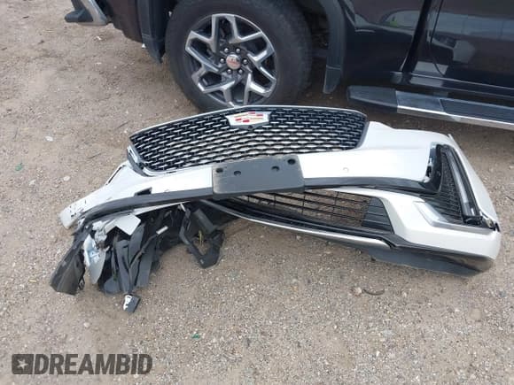 ✅ 2025 Cadillac XT6 FWD Premium Luxury • VIN: 1GYKPCRS5SZ133551 • Lot: 42163948. Listed on IAAI with 472 mi. Free auction sales archive from the USA and detailed vehicle history report at DreamBid. Image 12.